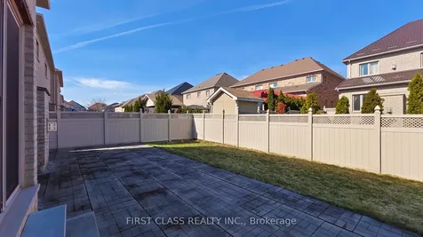93 Royal West Drive Brampton ON L6X 0V8