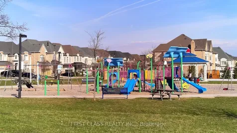 93 Royal West Drive Brampton ON L6X 0V8