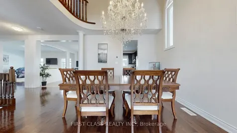 93 Royal West Drive Brampton ON L6X 0V8