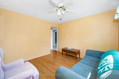 68 Parkchester Road Toronto ON M6M 2S3