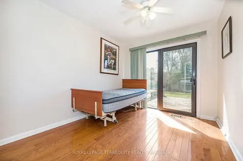 68 Parkchester Road Toronto ON M6M 2S3
