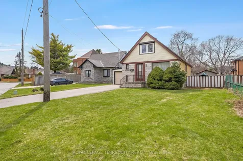68 Parkchester Road Toronto ON M6M 2S3
