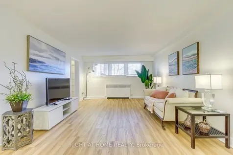 288 Reynolds Street Oakville ON L6J 3L4