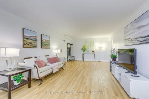 288 Reynolds Street Oakville ON L6J 3L4