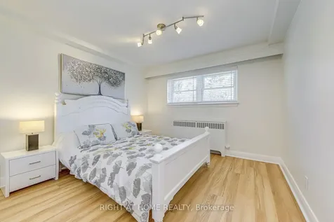288 Reynolds Street Oakville ON L6J 3L4