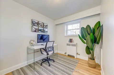288 Reynolds Street Oakville ON L6J 3L4