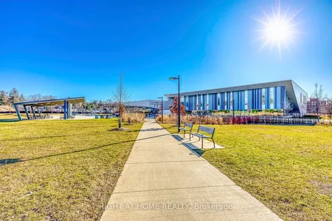 288 Reynolds Street Oakville ON L6J 3L4