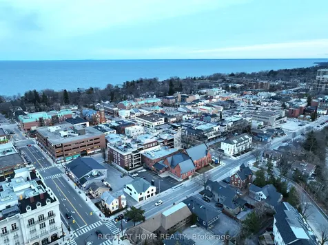 288 Reynolds Street Oakville ON L6J 3L4