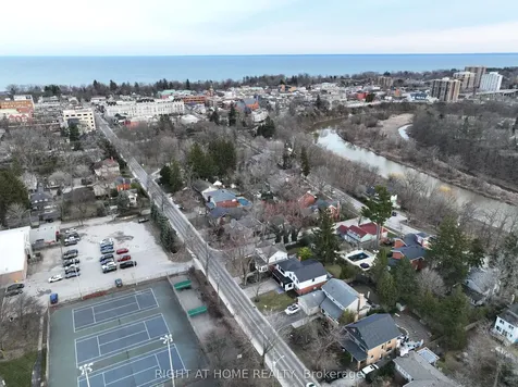 288 Reynolds Street Oakville ON L6J 3L4