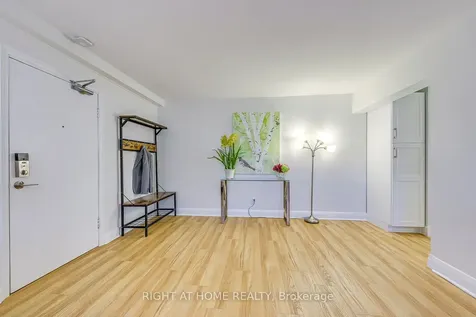 288 Reynolds Street Oakville ON L6J 3L4