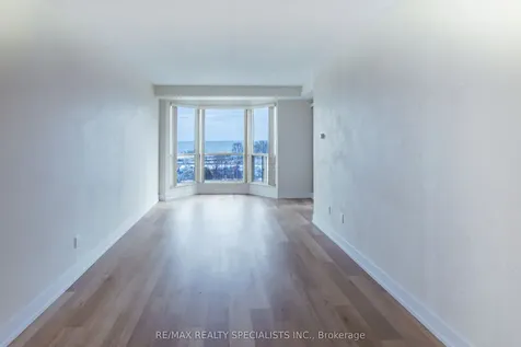 2511 Lakeshore Road W Oakville ON L6L 6L9