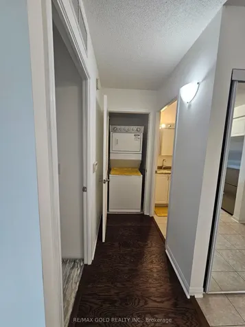 50 Via Rosedale Way Brampton ON L6R 3Z7