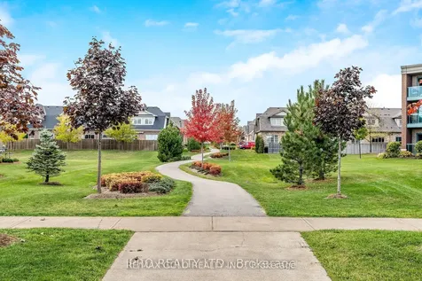 50 Via Rosedale Way Brampton ON L6R 3Z7
