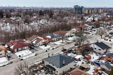 57 Lakeland Drive Toronto ON M9V 1M8
