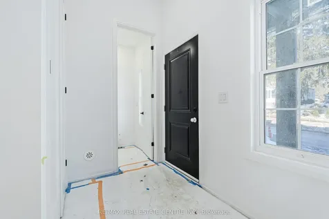 19 James Street Halton Hills ON L7G 2H2