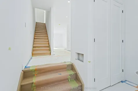 19 James Street Halton Hills ON L7G 2H2