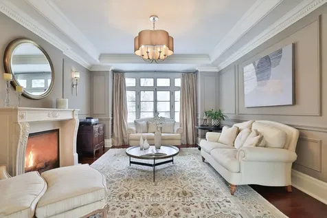 1093 Algonquin Drive Mississauga ON L5H 1P3