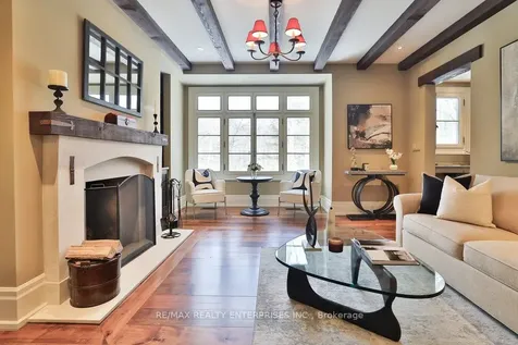 1093 Algonquin Drive Mississauga ON L5H 1P3