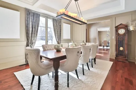 1093 Algonquin Drive Mississauga ON L5H 1P3