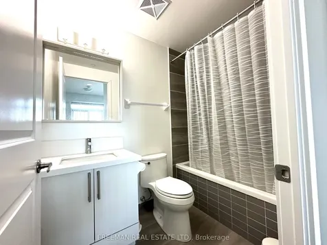 4699 Glen Erin Drive Mississauga ON L5M 2E5