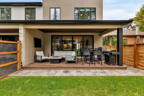20A Broadview Avenue Mississauga ON L5H 2S9