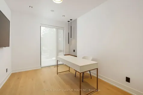 20A Broadview Avenue Mississauga ON L5H 2S9