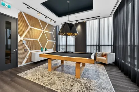 20 Thomas Riley Road Toronto ON M9B 0C3