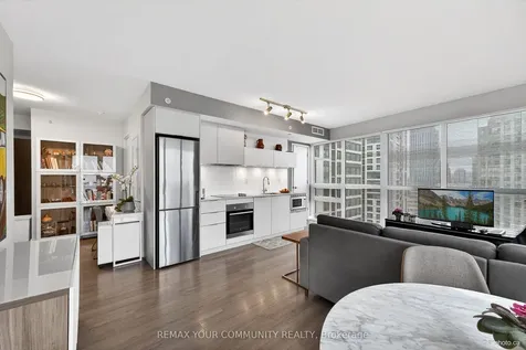20 Thomas Riley Road Toronto ON M9B 0C3
