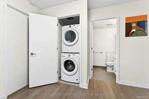 20 Thomas Riley Road Toronto ON M9B 0C3