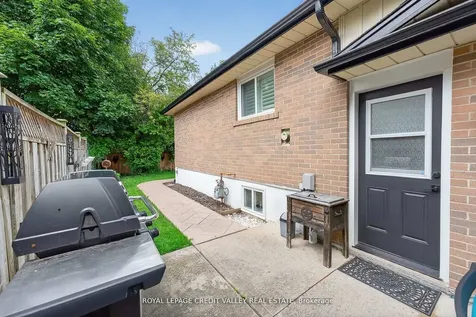 24 Willis Drive Brampton ON L6W 1A9