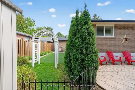 24 Willis Drive Brampton ON L6W 1A9
