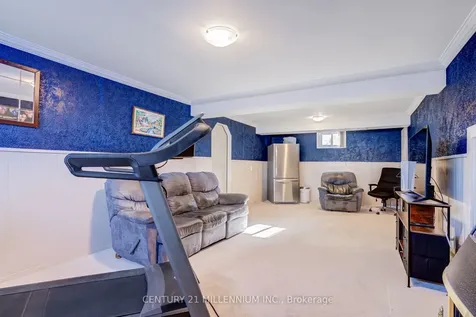 18 Morgandale Crescent E Orangeville ON L9W 3C7