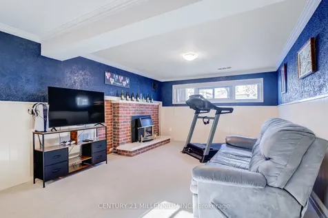 18 Morgandale Crescent E Orangeville ON L9W 3C7