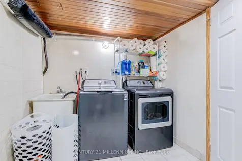 18 Morgandale Crescent E Orangeville ON L9W 3C7