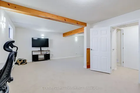 18 Morgandale Crescent E Orangeville ON L9W 3C7