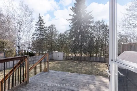 18 Morgandale Crescent E Orangeville ON L9W 3C7