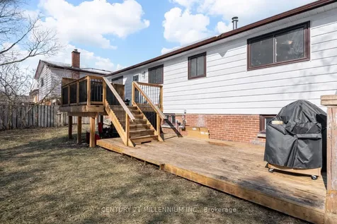 18 Morgandale Crescent E Orangeville ON L9W 3C7