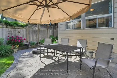 1 Valleyview Gardens Toronto ON M6S 2B5