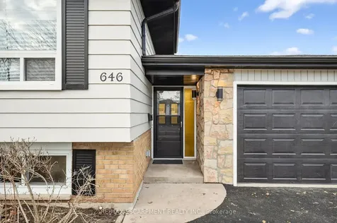 646 Cumberland Avenue Burlington ON L7N 2X5