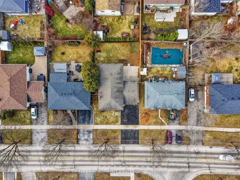 646 Cumberland Avenue Burlington ON L7N 2X5
