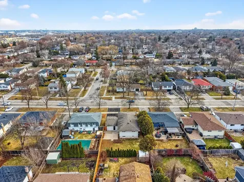 646 Cumberland Avenue Burlington ON L7N 2X5