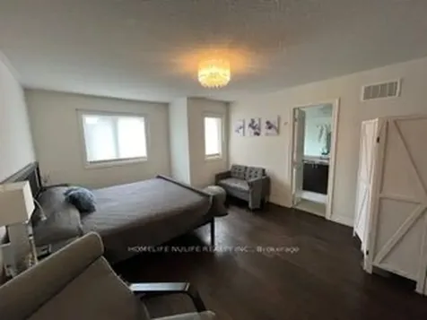 5534 Meadowcrest Avenue Mississauga ON L5M 0V1