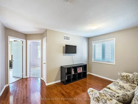 256 Sherwood Road Milton ON L9T 7C3