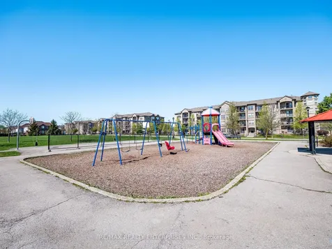 256 Sherwood Road Milton ON L9T 7C3