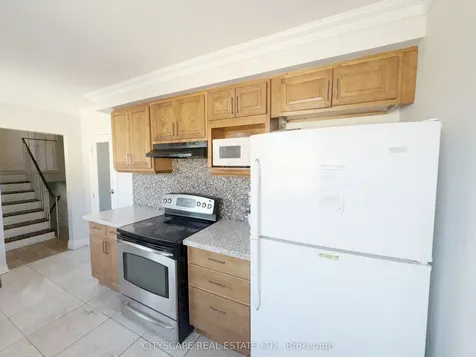 11 Melpham Court Toronto ON M9V 2H2