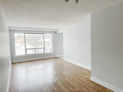 11 Melpham Court Toronto ON M9V 2H2