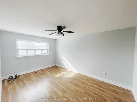 11 Melpham Court Toronto ON M9V 2H2