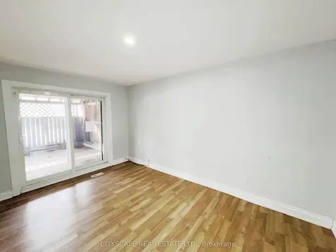 11 Melpham Court Toronto ON M9V 2H2