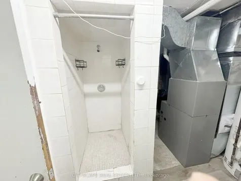 11 Melpham Court Toronto ON M9V 2H2