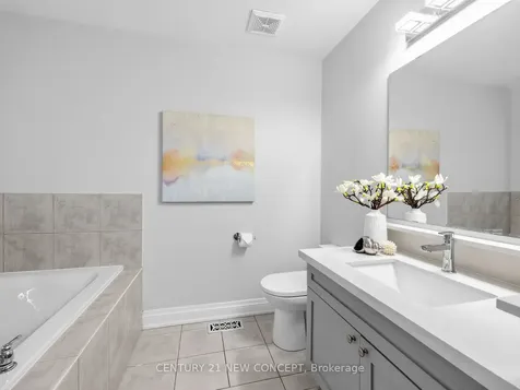 464 Dymott Avenue Milton ON L9T 7V1